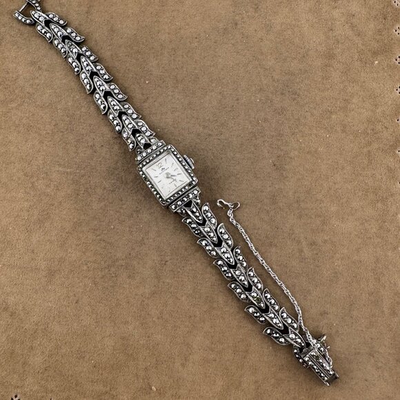 Vintage Elegant 1950's Bucherer Ladies Swiss Made Marcasite Watch - Picture 4 of 8